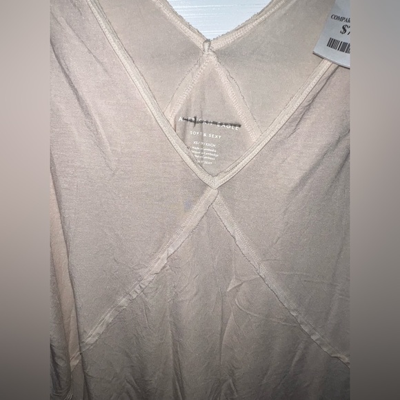 $5 AE cold shoulder top - Picture 5 of 5